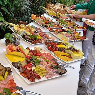 551-dm-170617_274_400x400